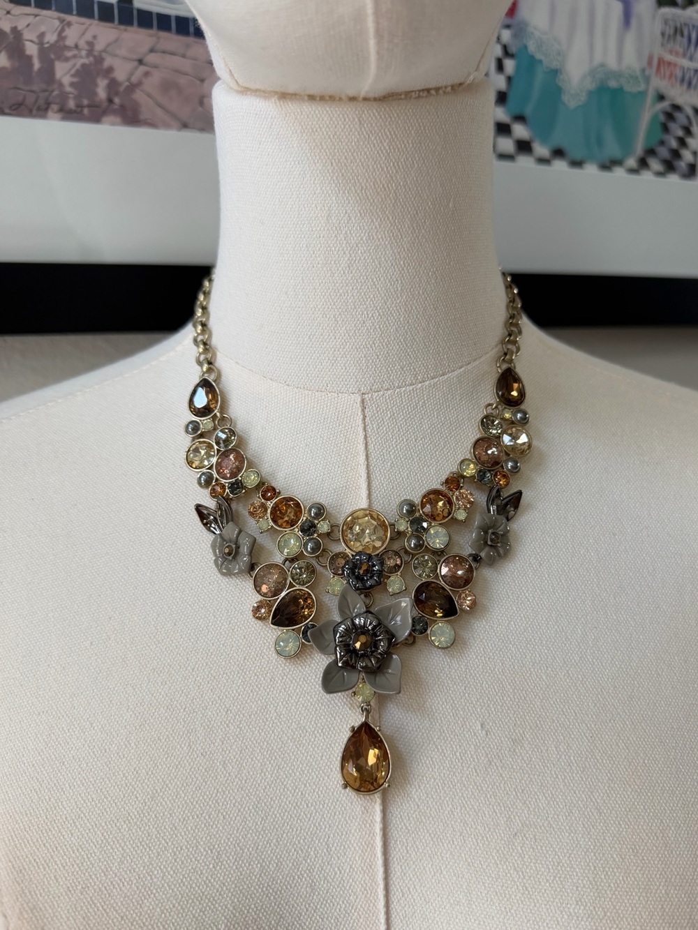 Bridgerton Vibe Incredible Flower and Crystal Chunky Champagne Gold Necklace